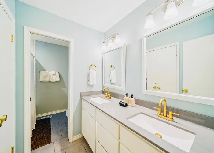 Сasa de vacaciones Heart Of Tulsa, Pool, Game Room, Sleeps 8 Tulsa
