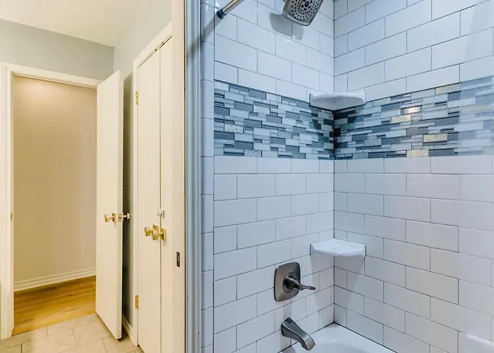 Сasa de vacaciones Heart Of Tulsa, Pool, Game Room, Sleeps 8 Tulsa