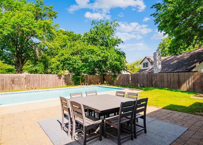 Сasa de vacaciones Heart Of Tulsa, Pool, Game Room, Sleeps 8 Tulsa